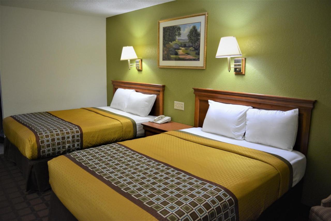 Bloomer Inn & Suites Zewnętrze zdjęcie