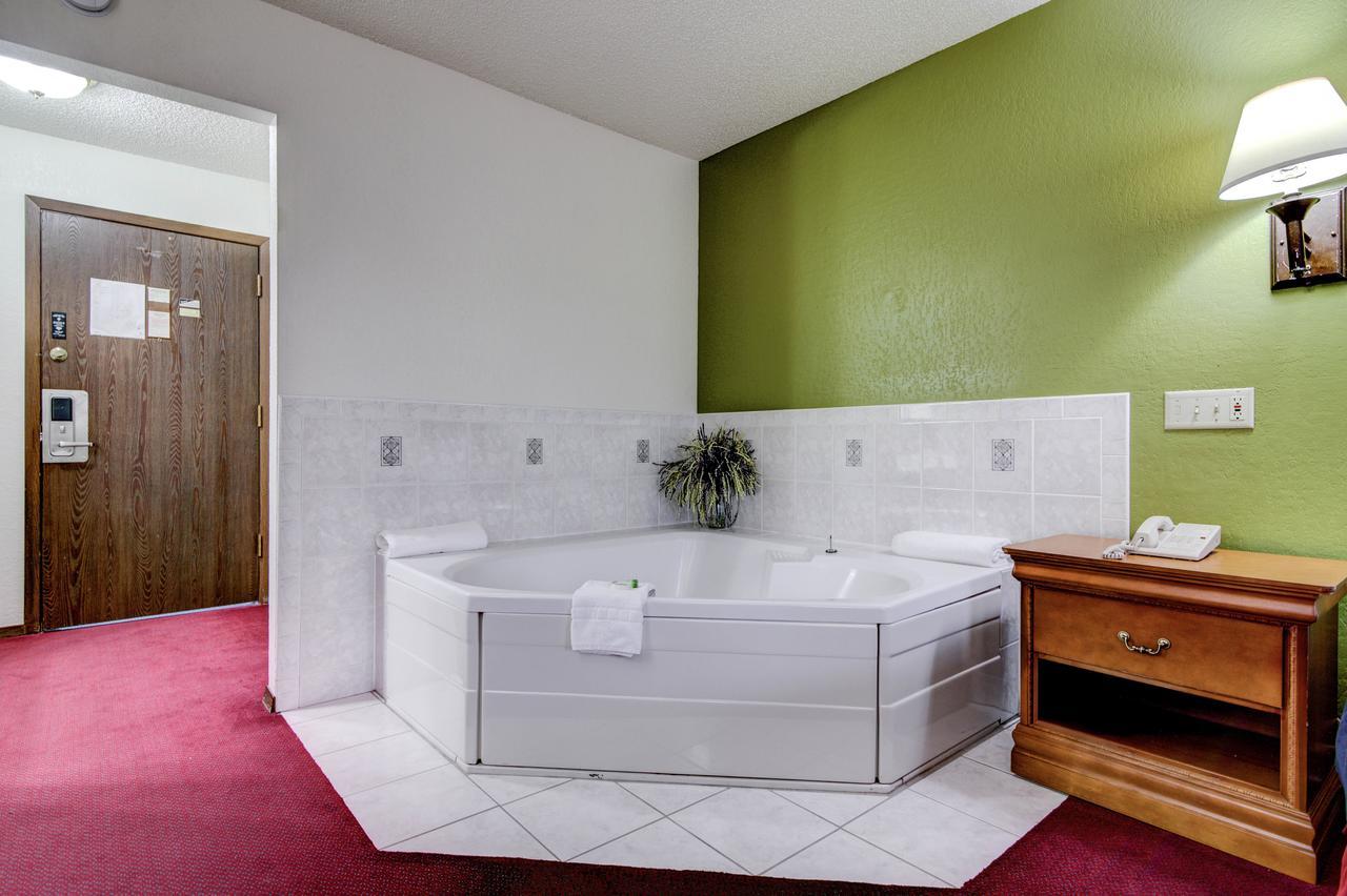 Bloomer Inn & Suites Zewnętrze zdjęcie