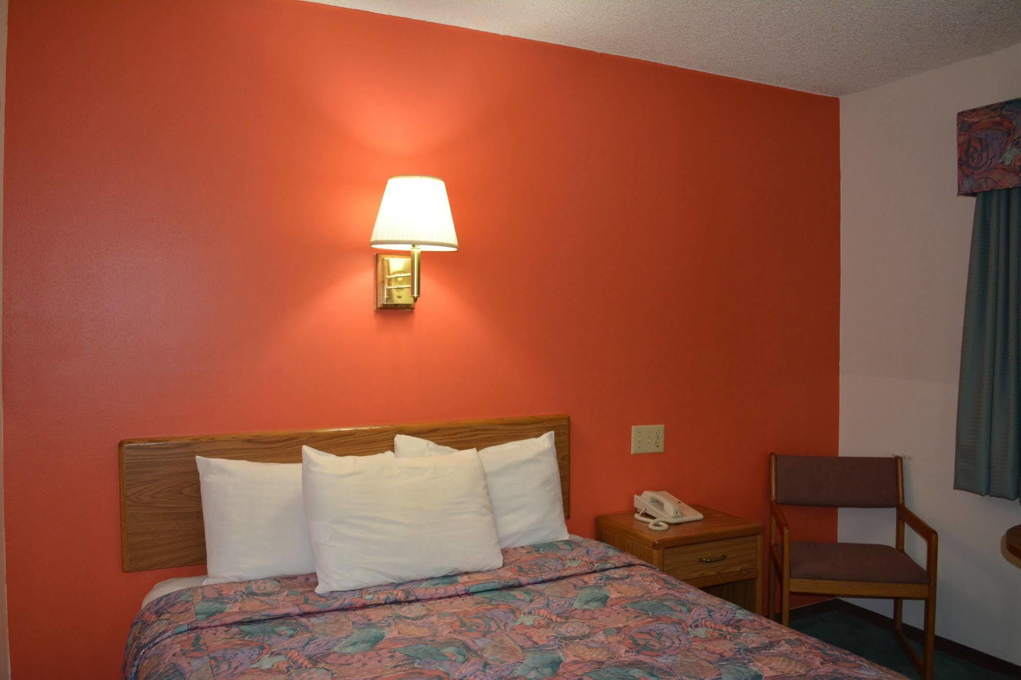 Bloomer Inn & Suites Zewnętrze zdjęcie