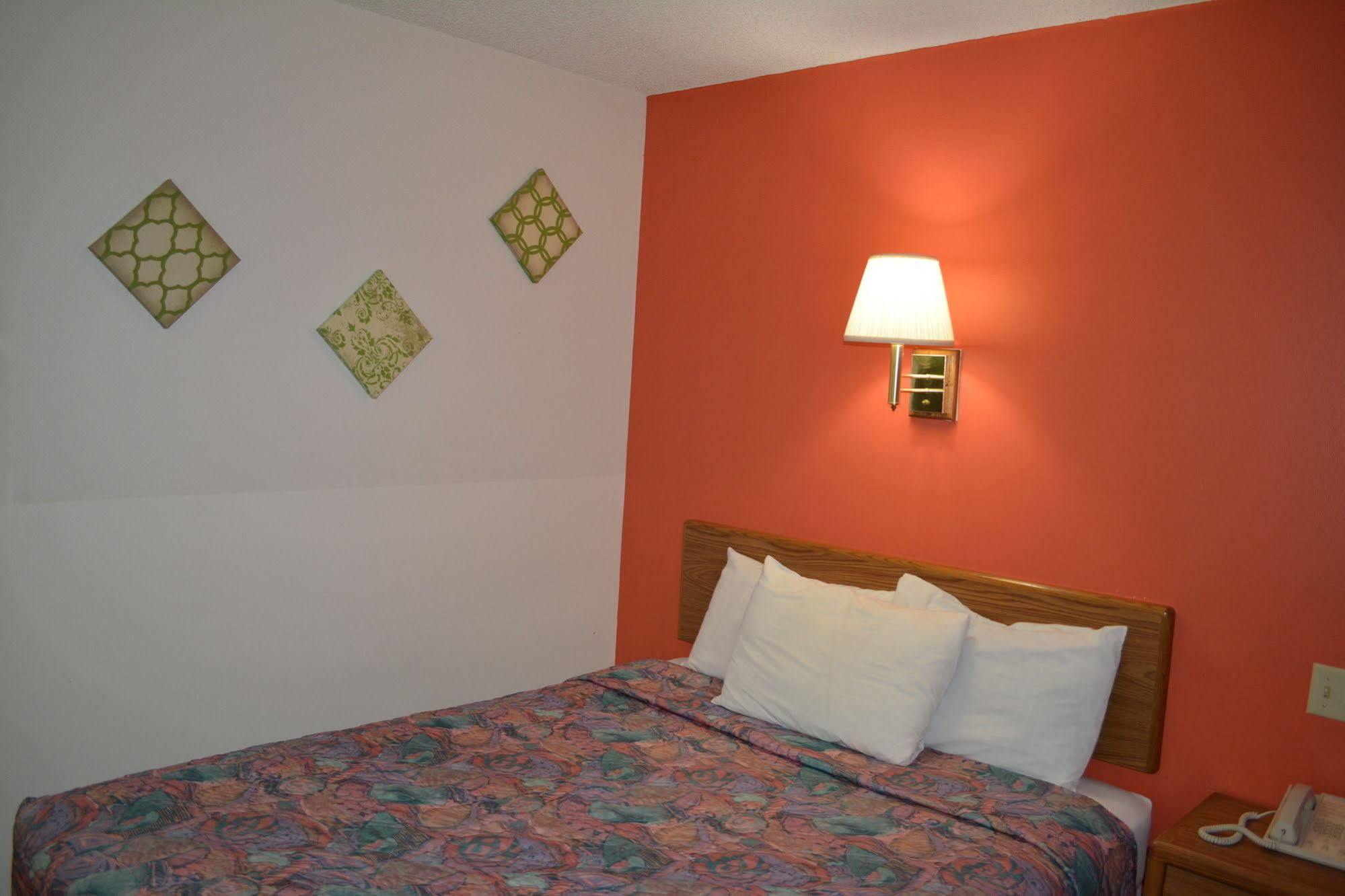Bloomer Inn & Suites Zewnętrze zdjęcie